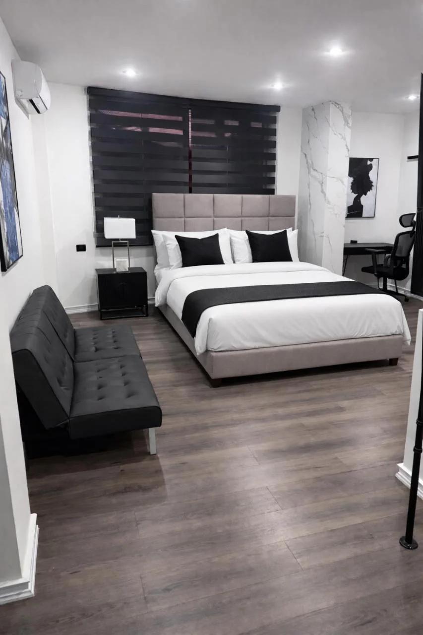 The Hive Boutique Hotel Deluxe King Room 102 photo