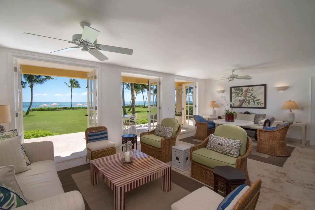 Tortuga Bay photo