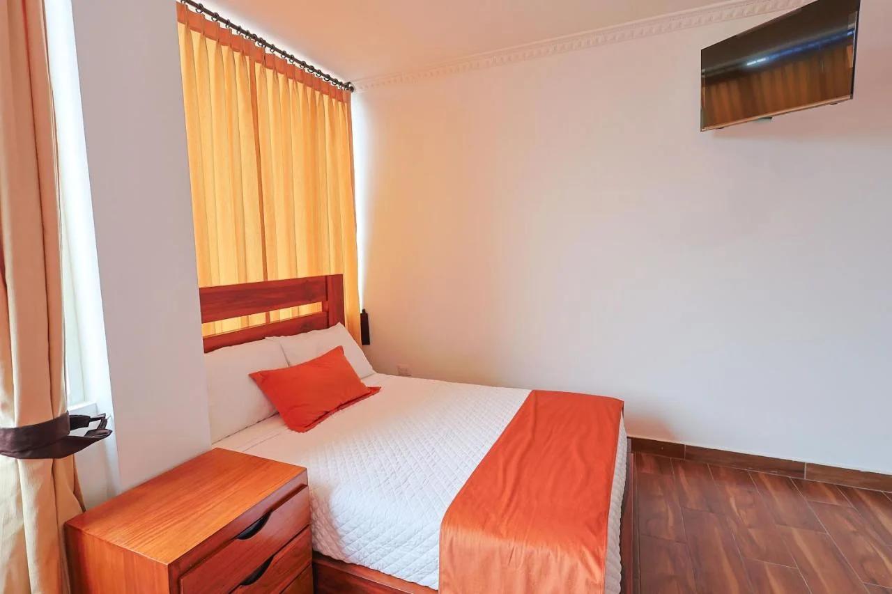 Hotel Quitus Airport photo