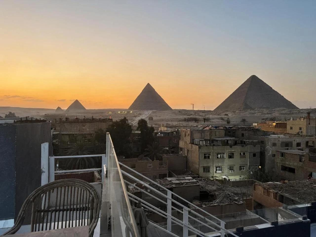 Dandra Pyramids INN