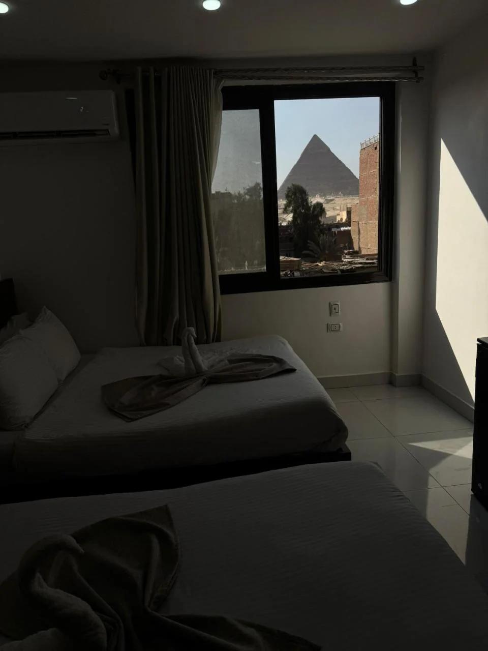 Dandra Pyramids INN photo