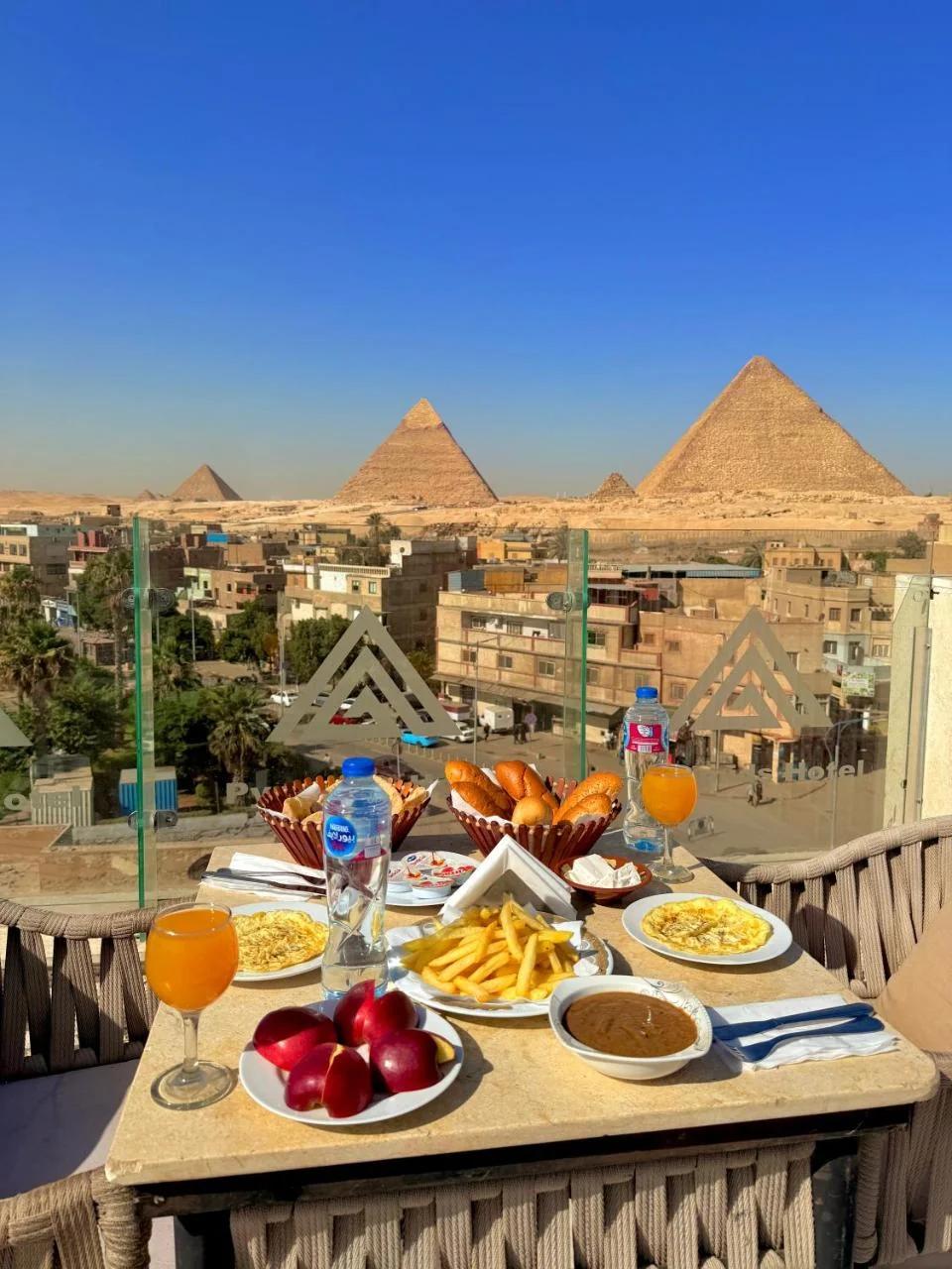 Diark Pyramids Hotel foto