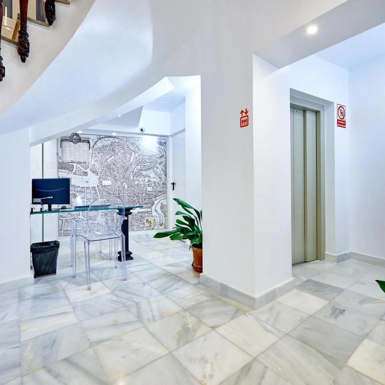 AMC Granada Hostal photo