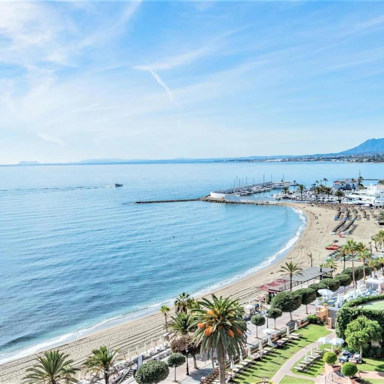 Beachfront Apartment Marbella Center photo