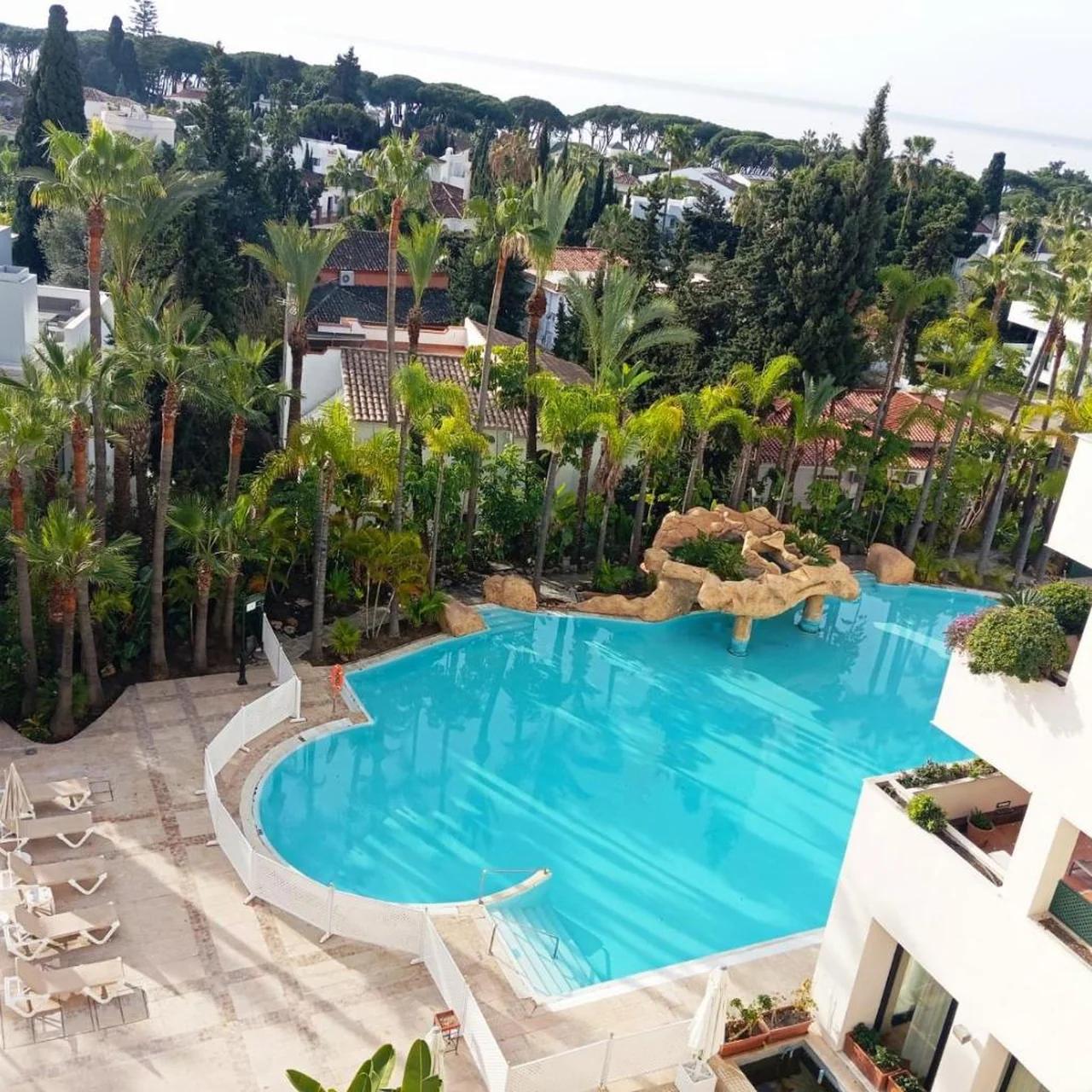 Apartamento Atico Duplex HOTEL Guadalpin Marbella