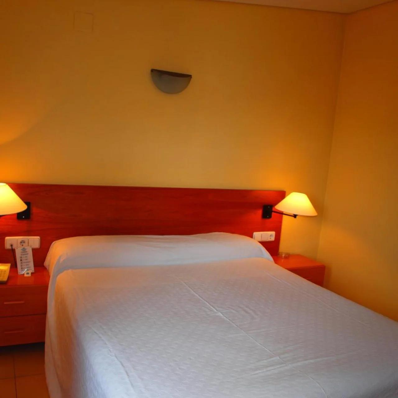 Aparthotel Bertrán photo