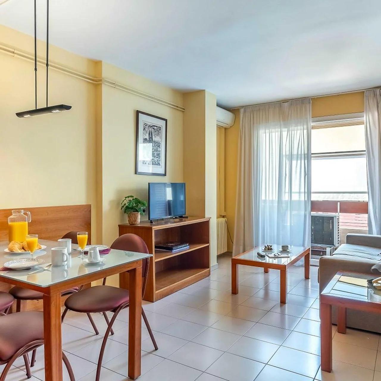 Aparthotel Bertrán photo
