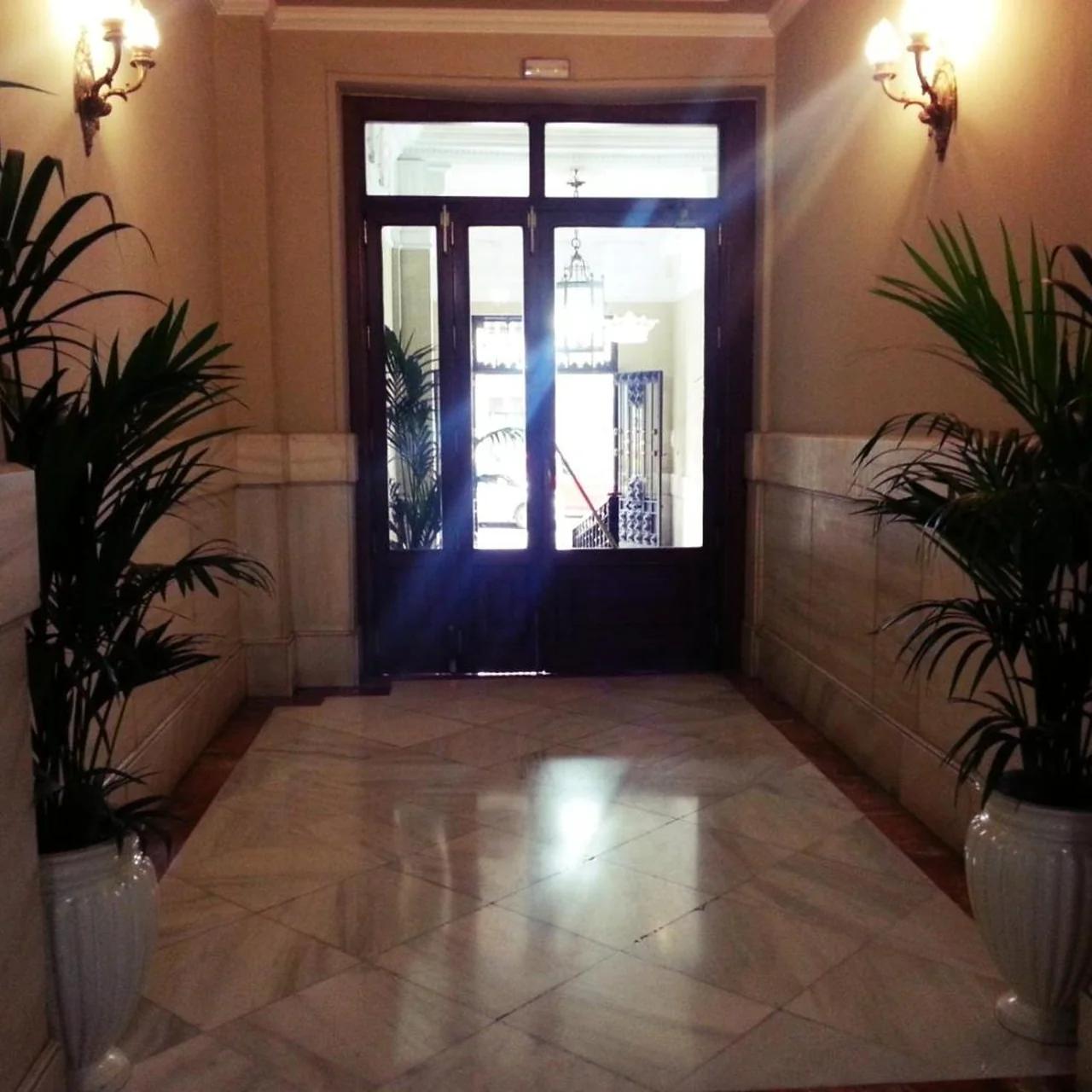 Hostal Avenida photo