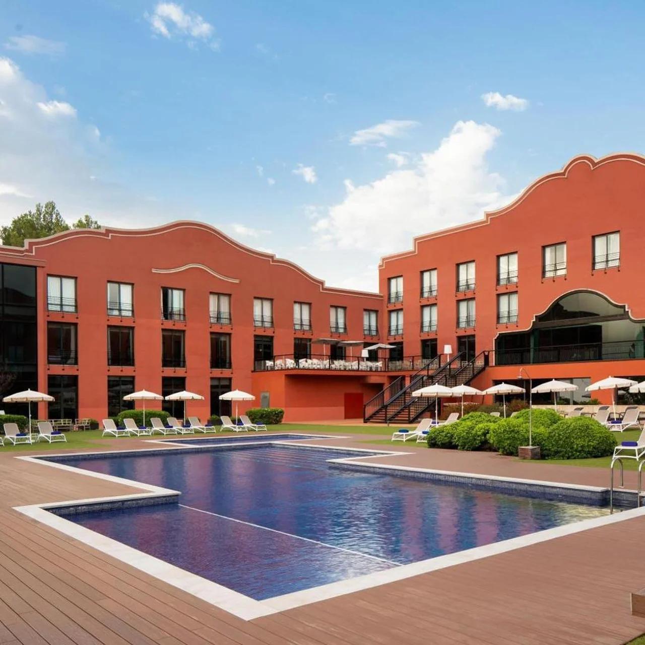 Dolce by Wyndham Barcelona Resort 4 Sup photo