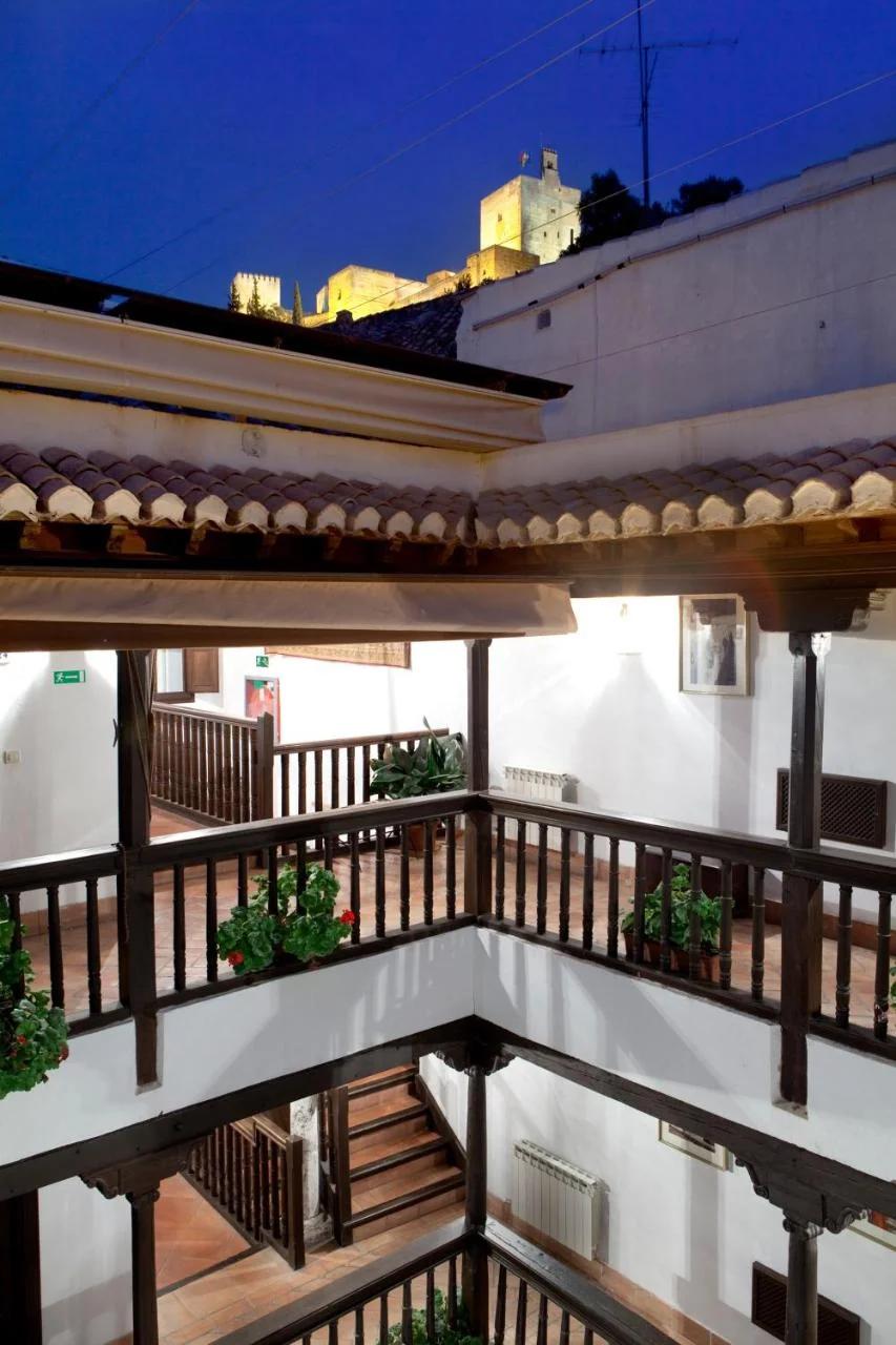 Casa del Capitel Nazarí photo