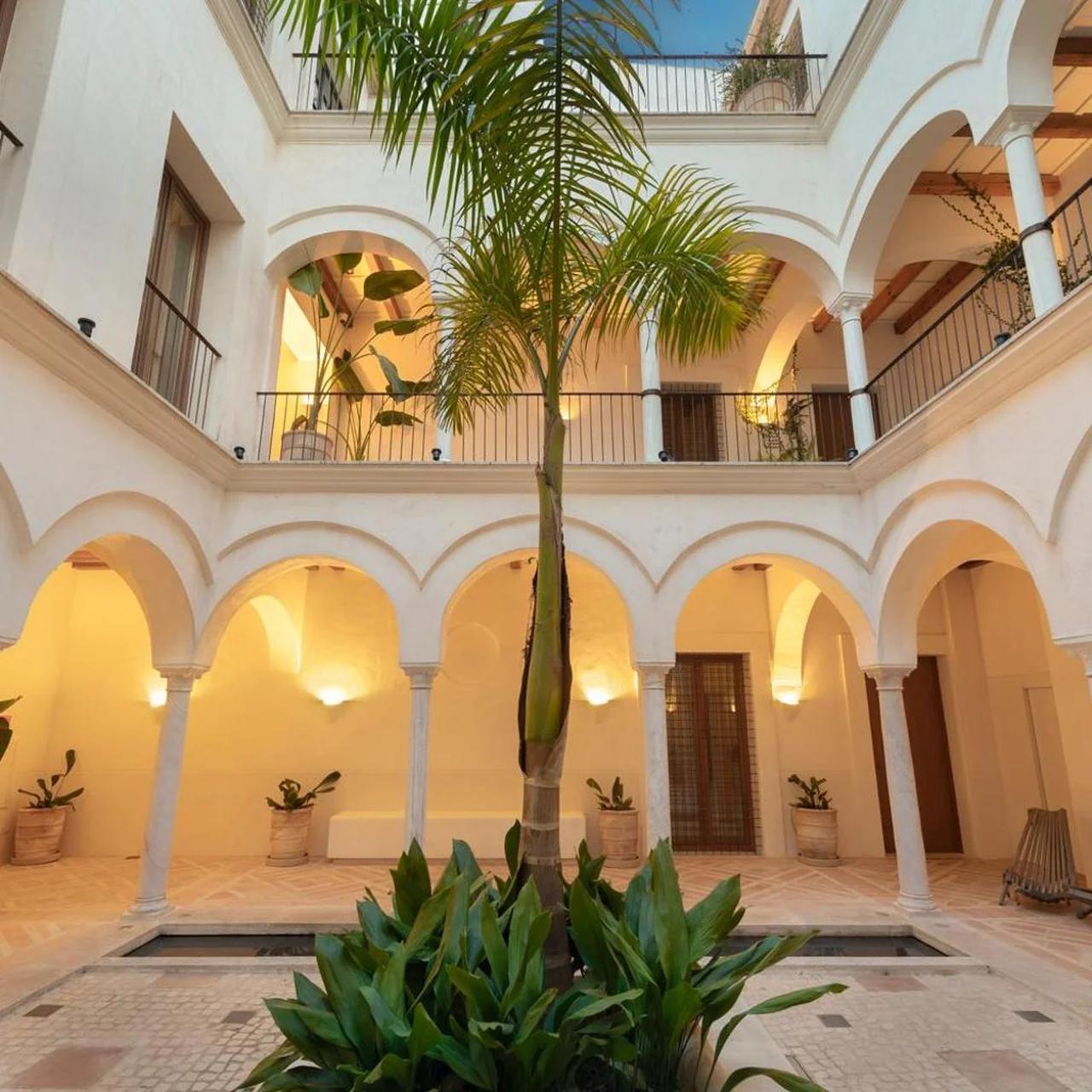 Casa del Rey Sabio photo