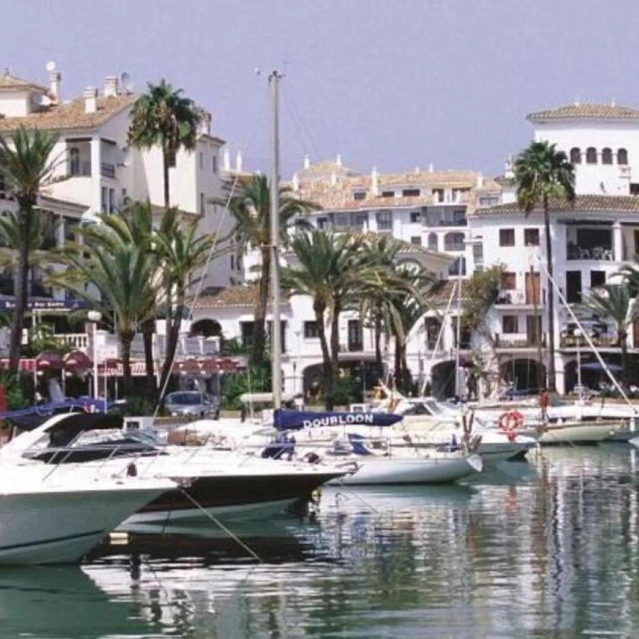 Duquesa Port