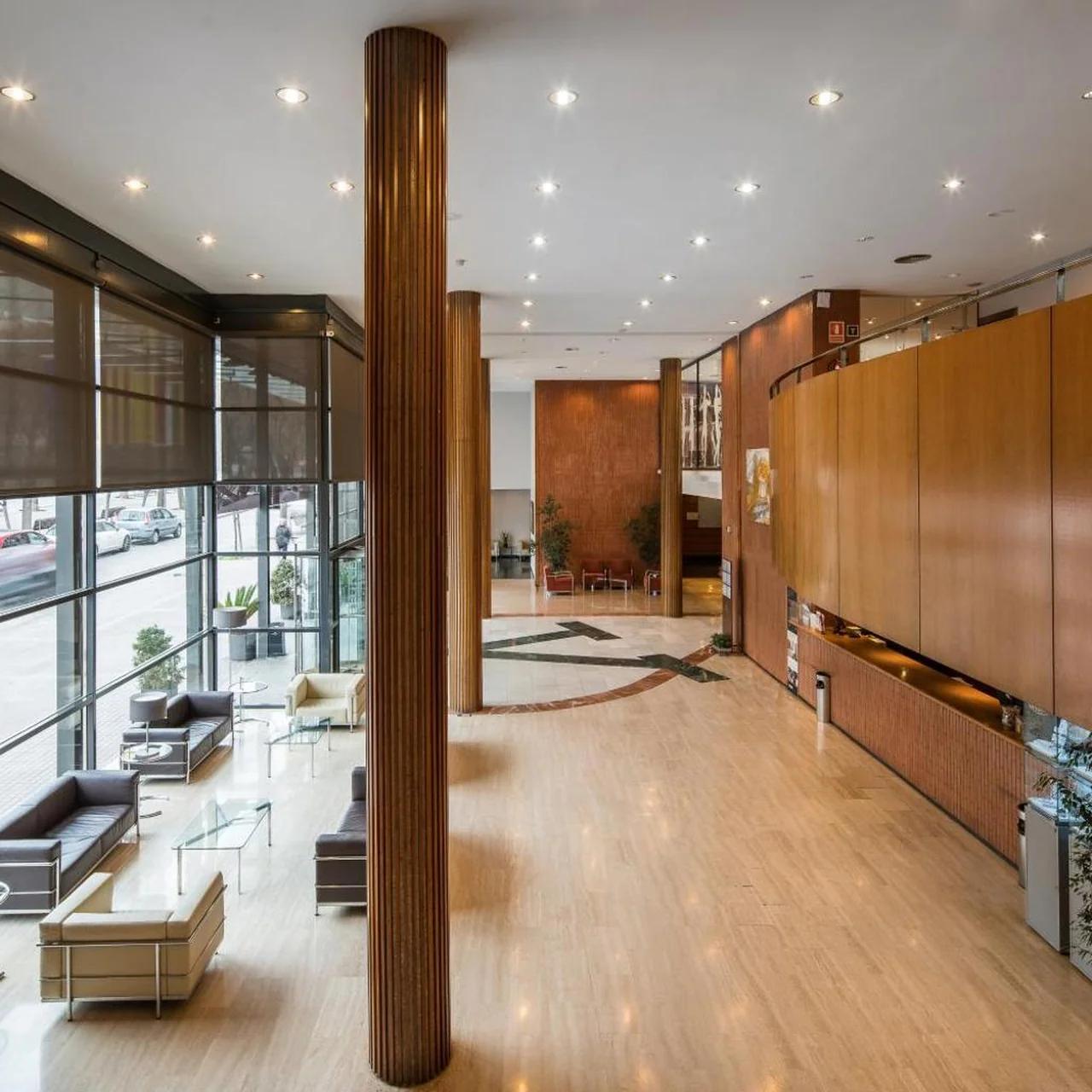 Catalonia Gran Hotel Verdi photo