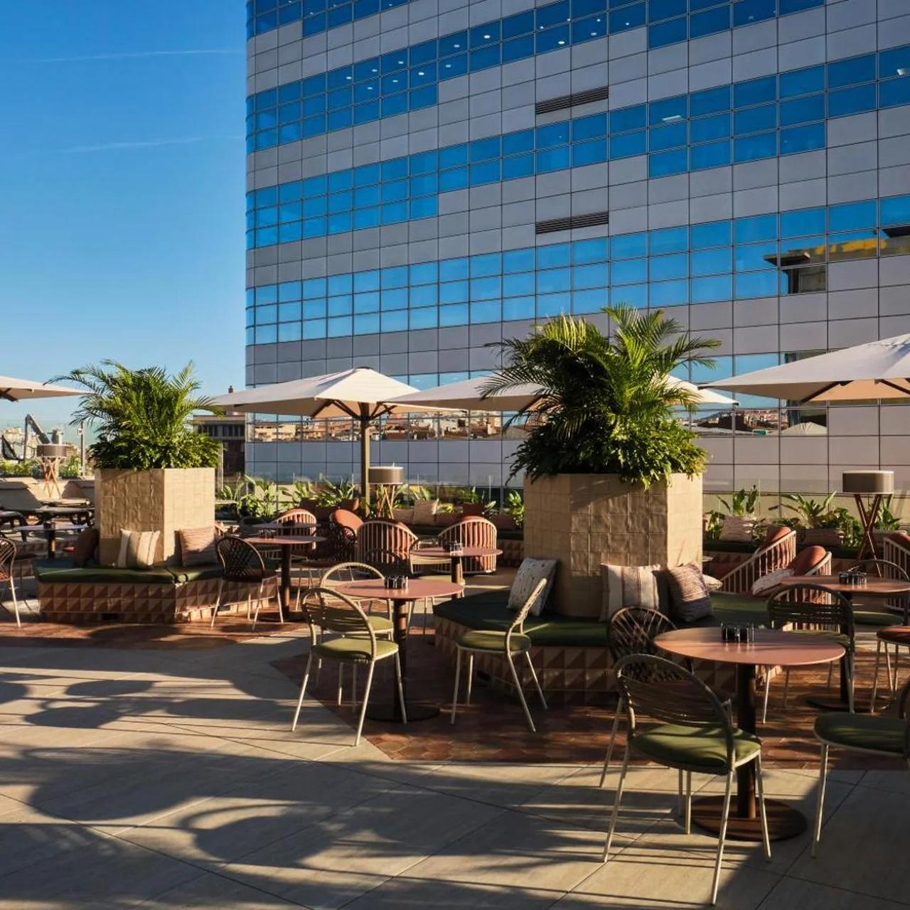 Catalonia Gran Hotel Verdi photo