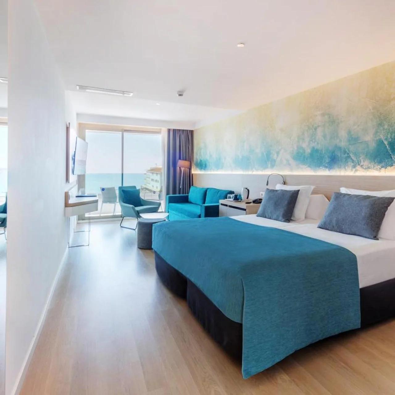 Aparthotel Fontanellas Playa photo
