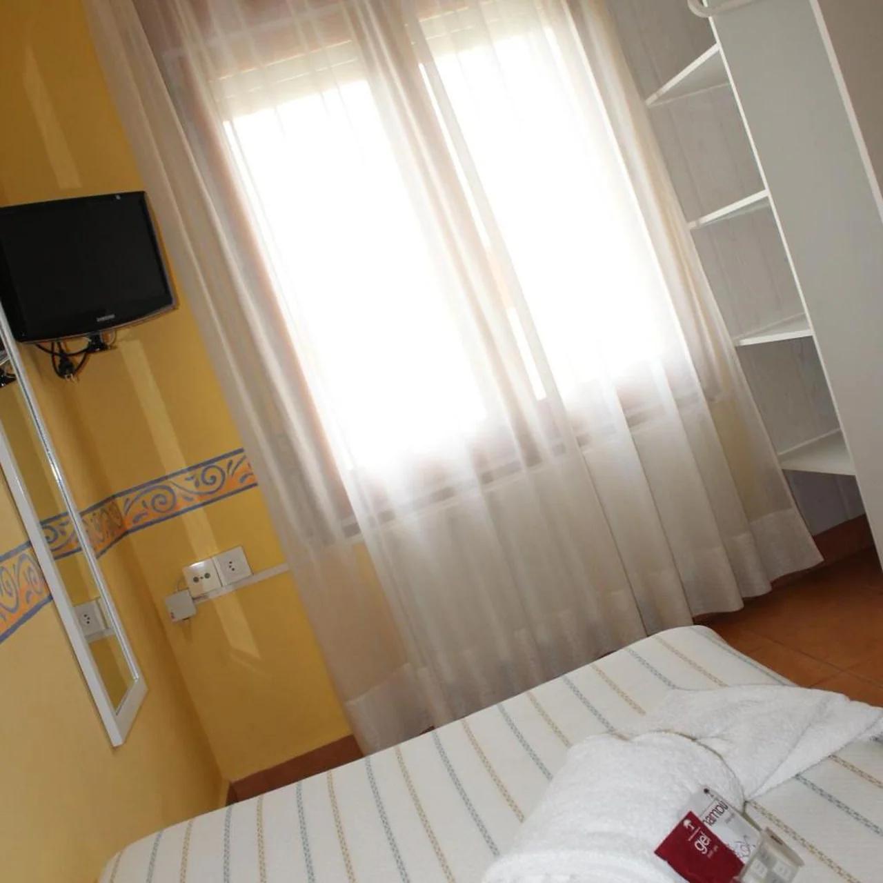 Hostal Fabrellas foto
