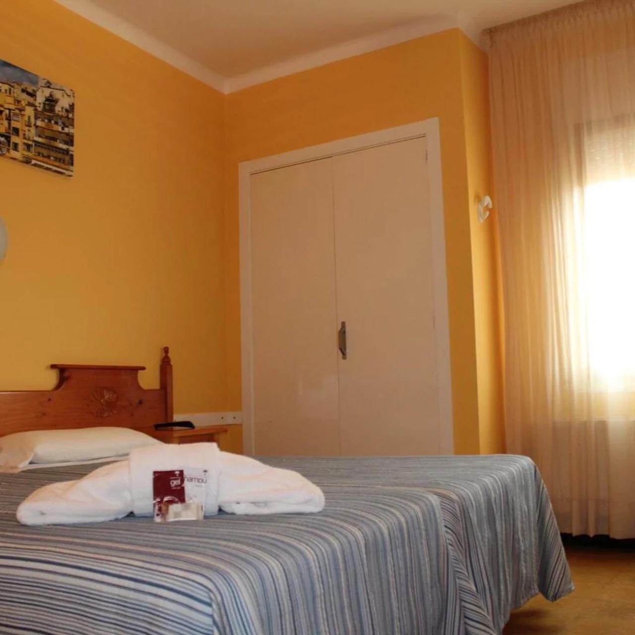 Hostal Fabrellas foto