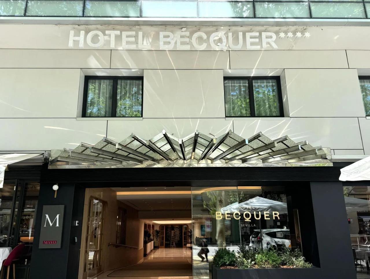 Hotel Bécquer photo