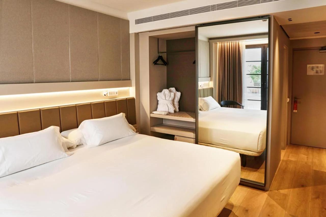 Hotel Bécquer photo