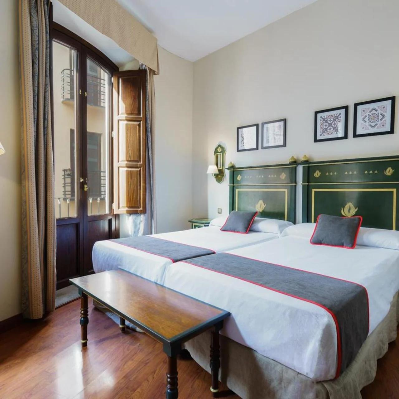 Hotel Plaza Nueva photo