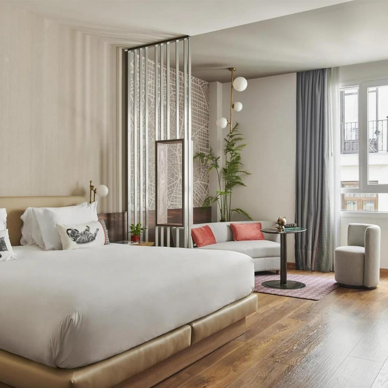 Hyatt Centric Gran Via Madrid photo