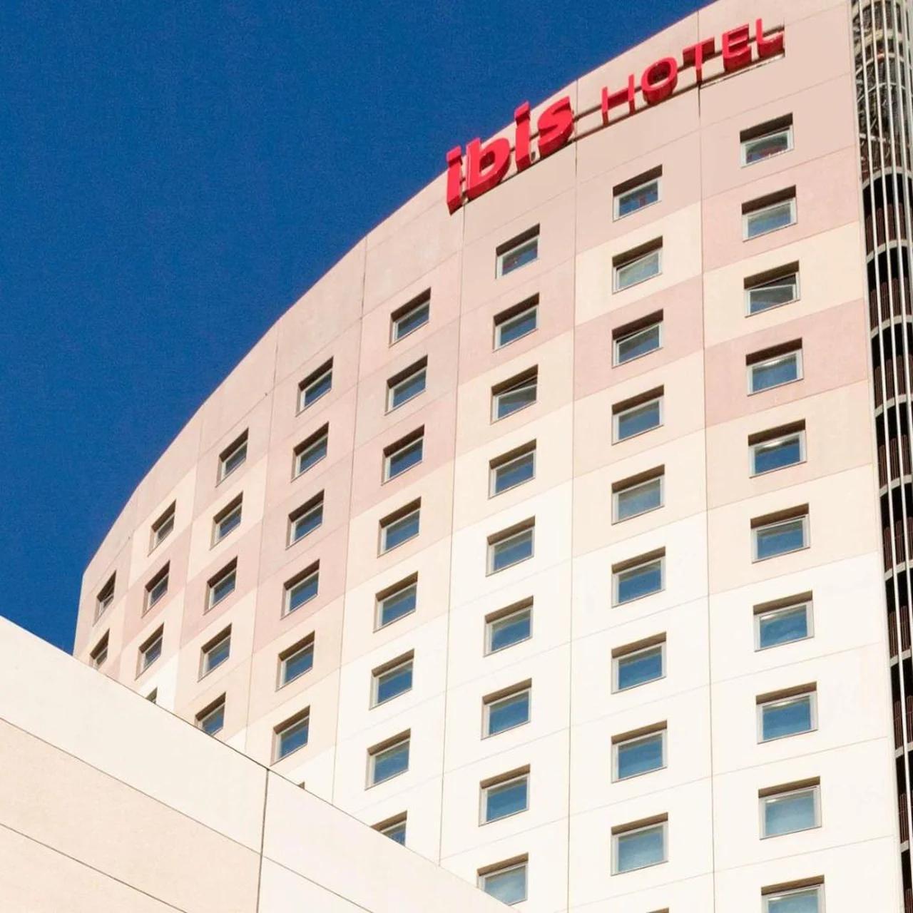 Ibis Barcelona Meridiana photo
