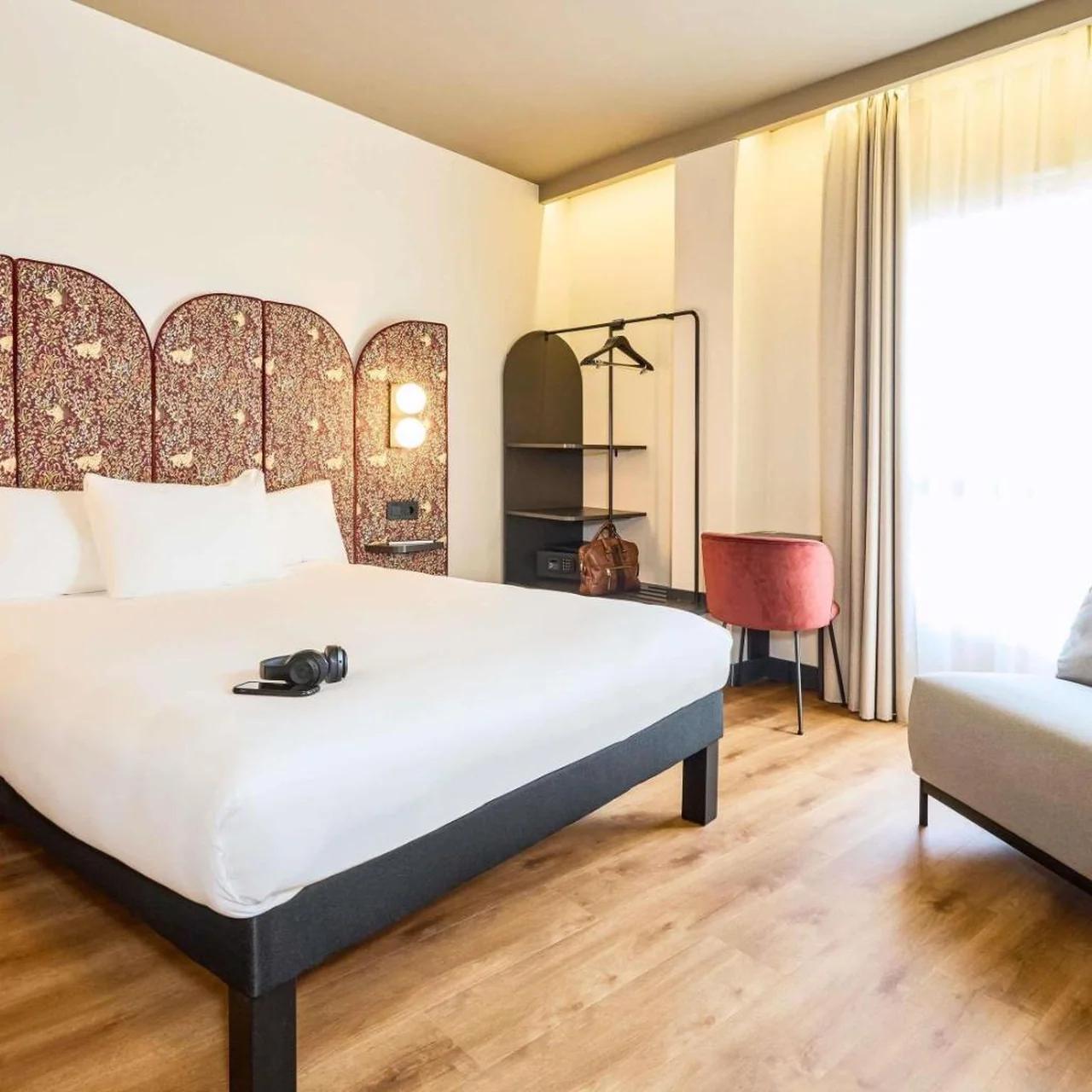 Ibis Styles Madrid Centro Maravillas photo