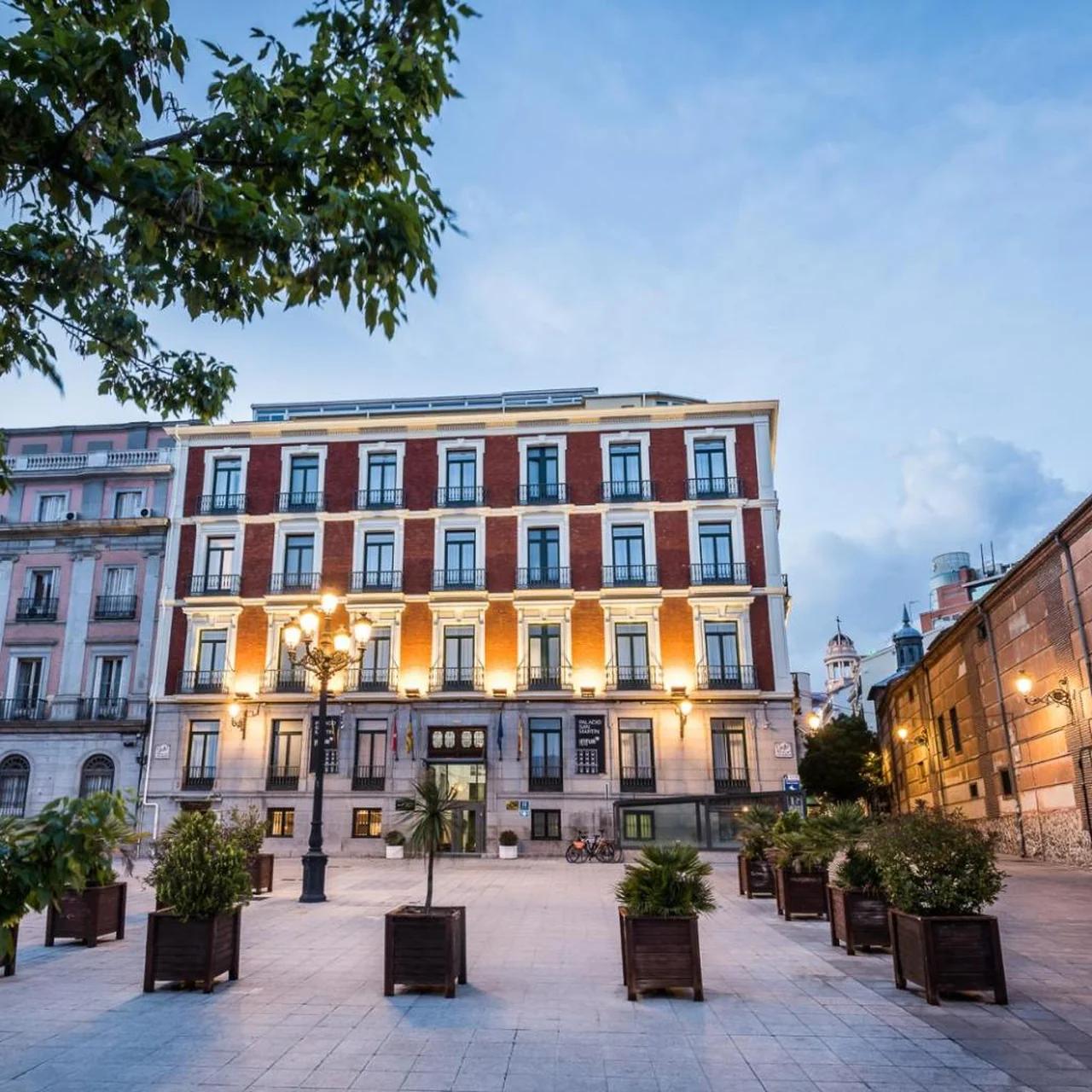 Intelier Palacio San Martin photo