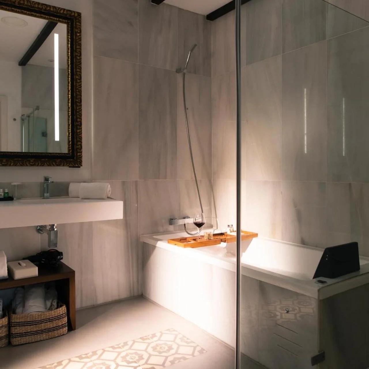Legado Alcazar Hotel photo