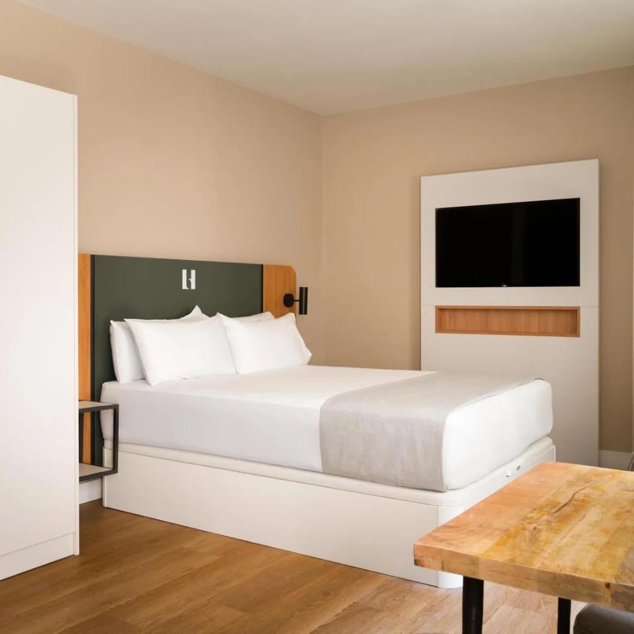 Limehome Palma Marina