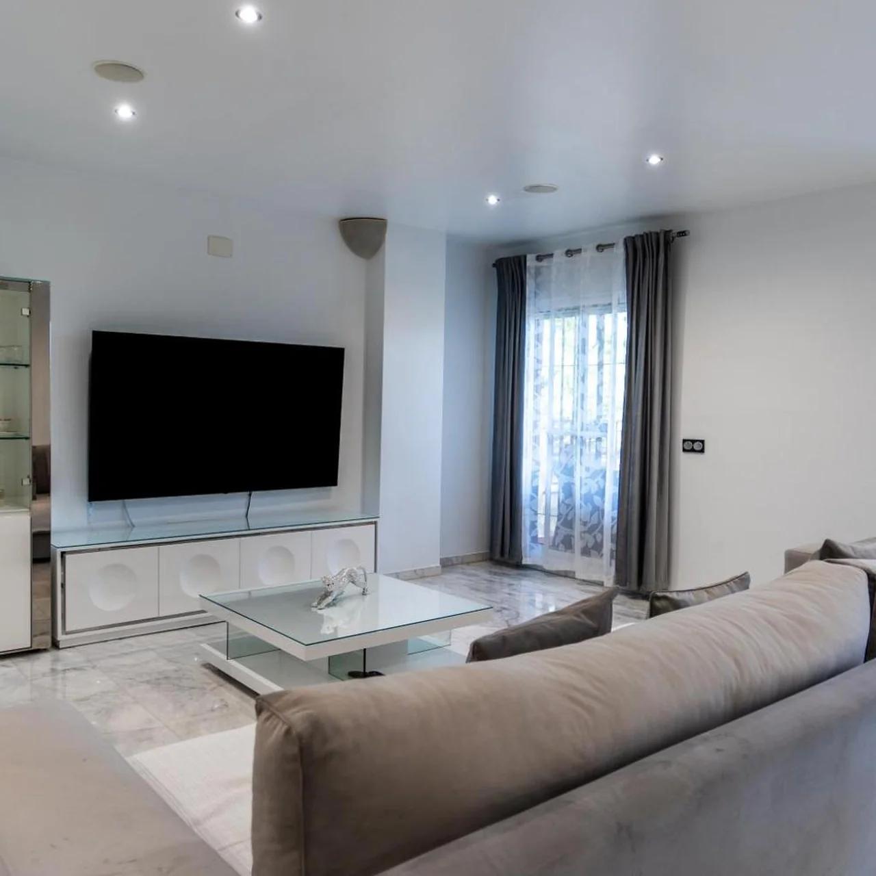 Luxury Vacation Villa photo