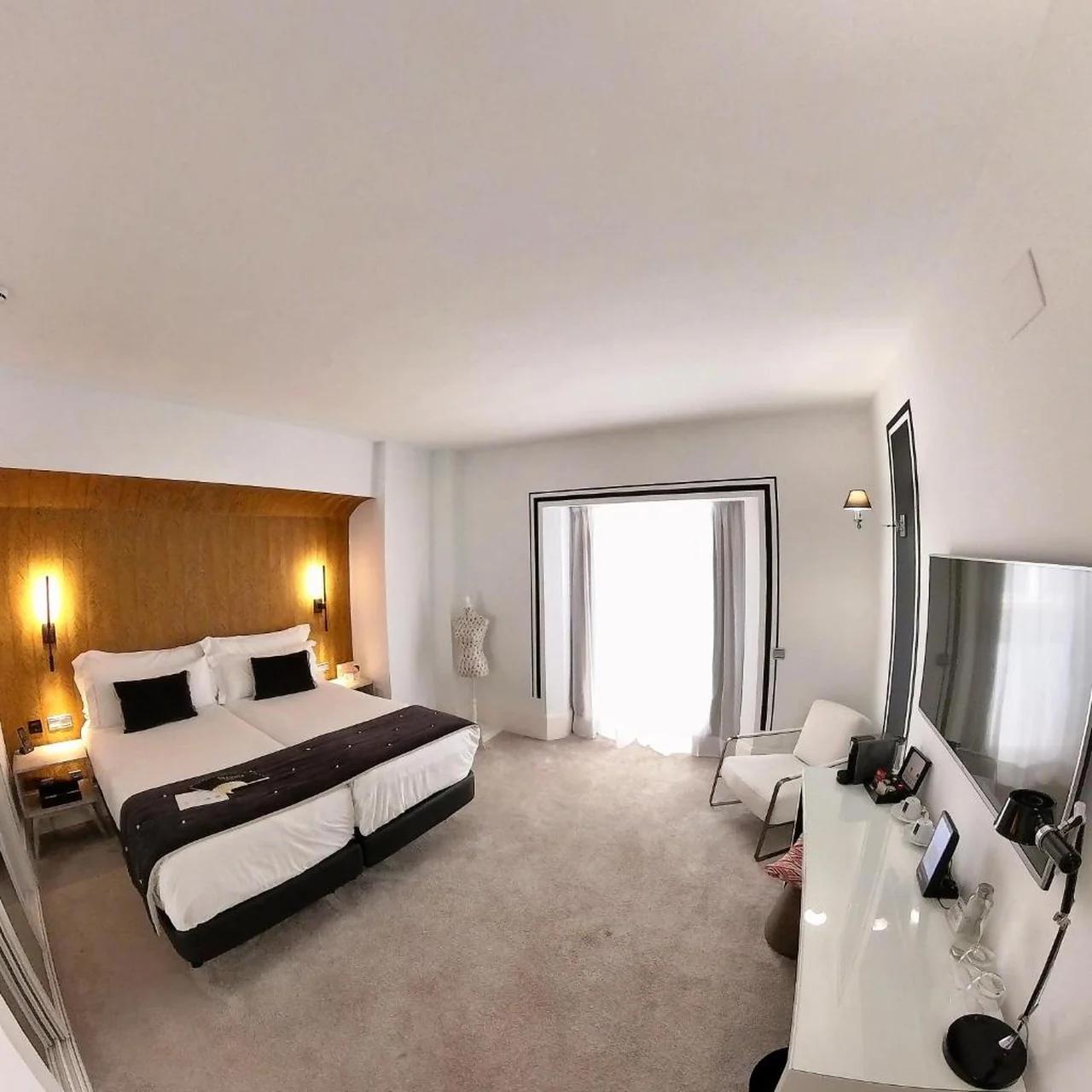 Mariposa Hotel Malaga photo