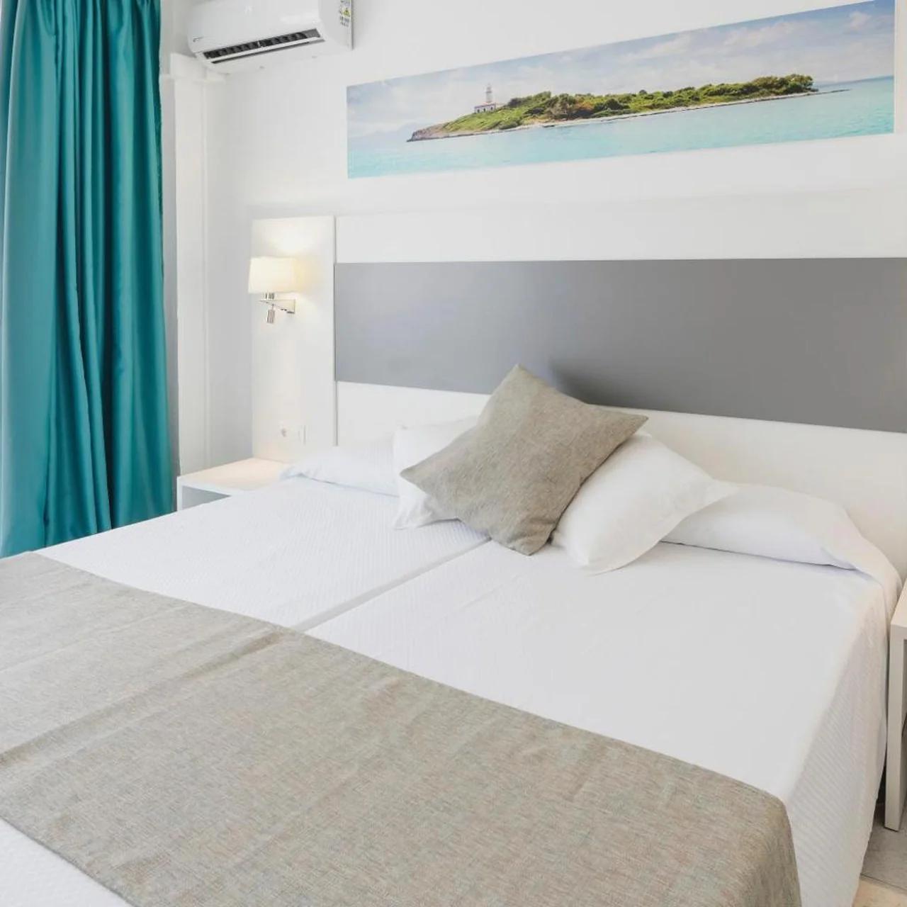 Hotel Amic Miraflores photo