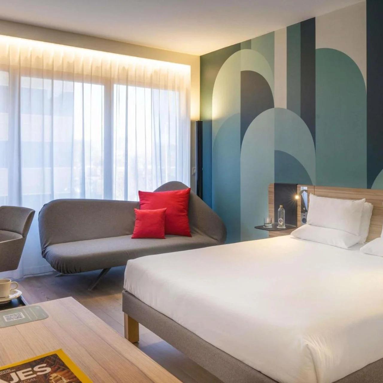 Novotel Campo De Las Naciones photo