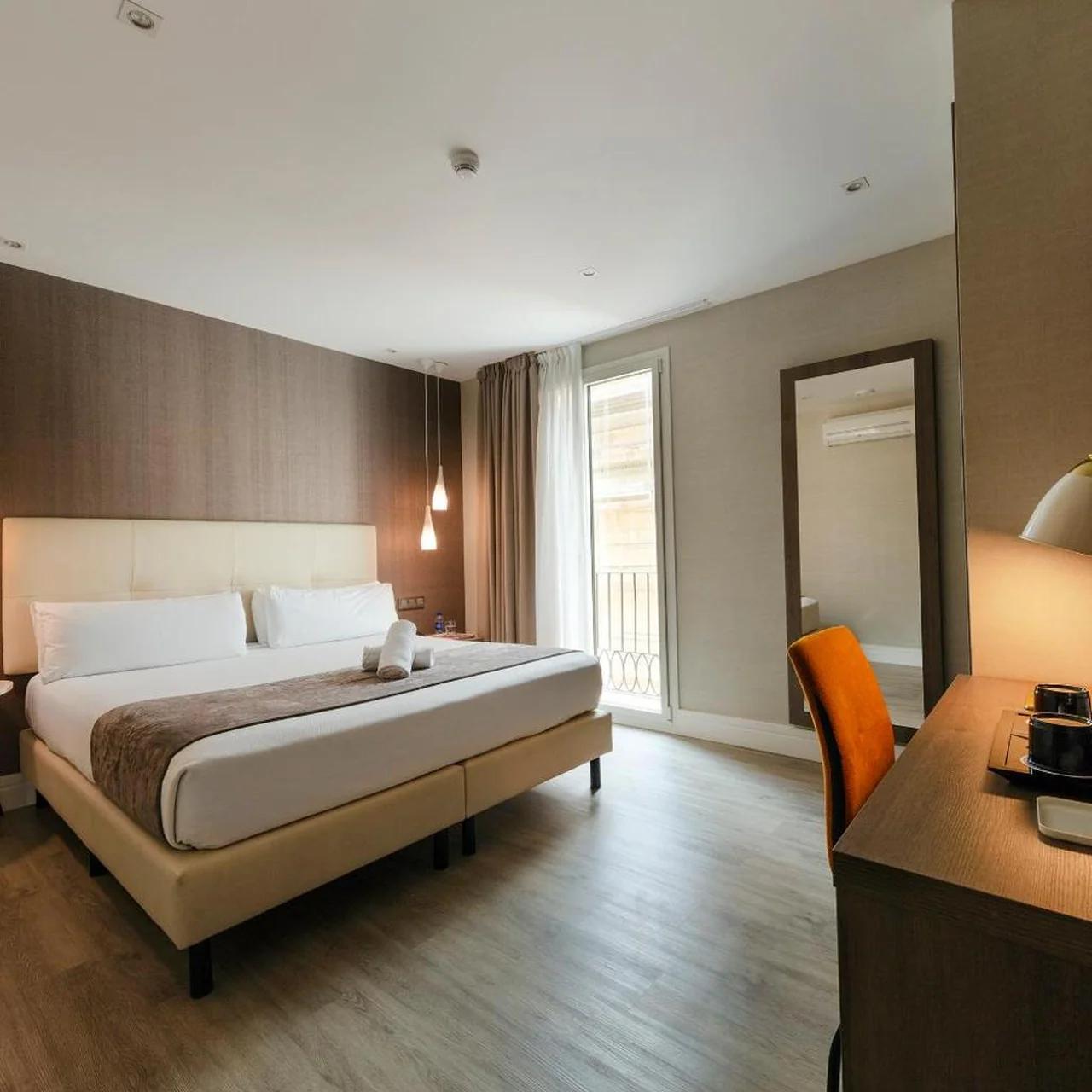 Hotel Oasis photo