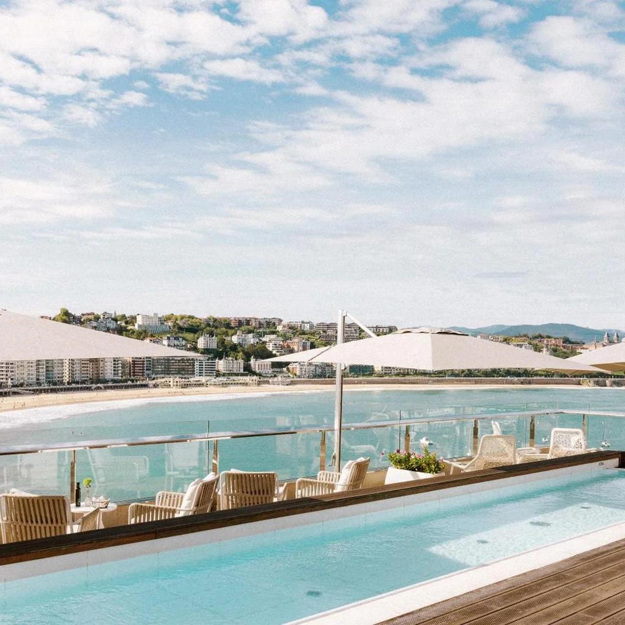 Lasala Plaza Hotel - Adults Only photo
