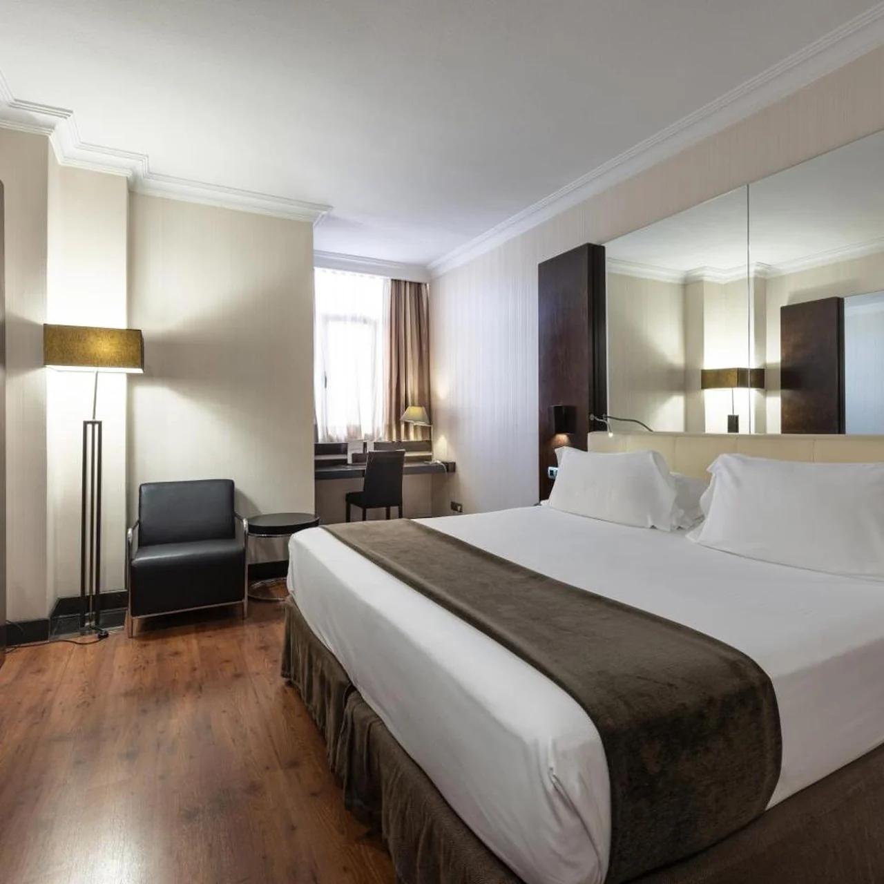 Hotel Saray foto