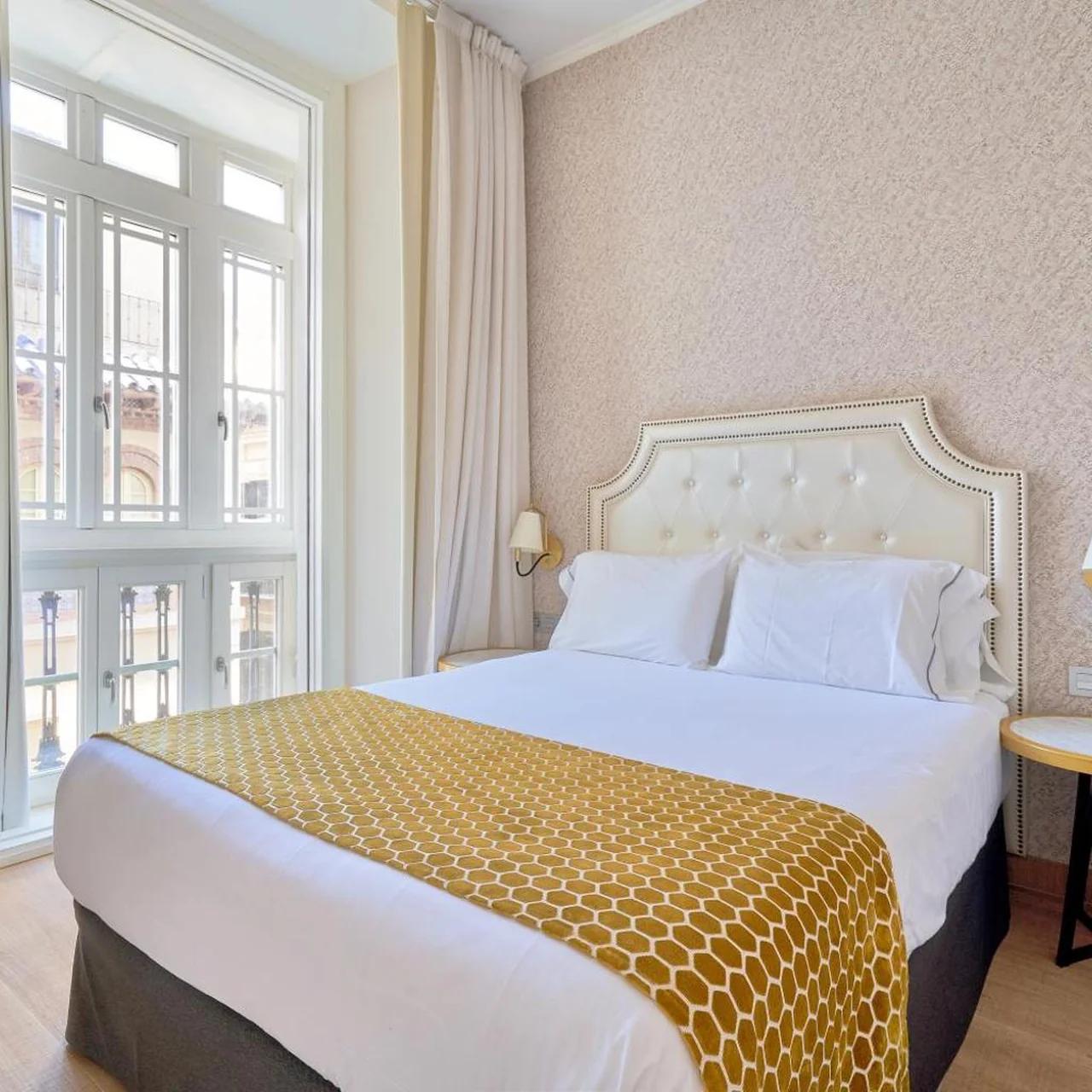Tandem Soho Suites photo