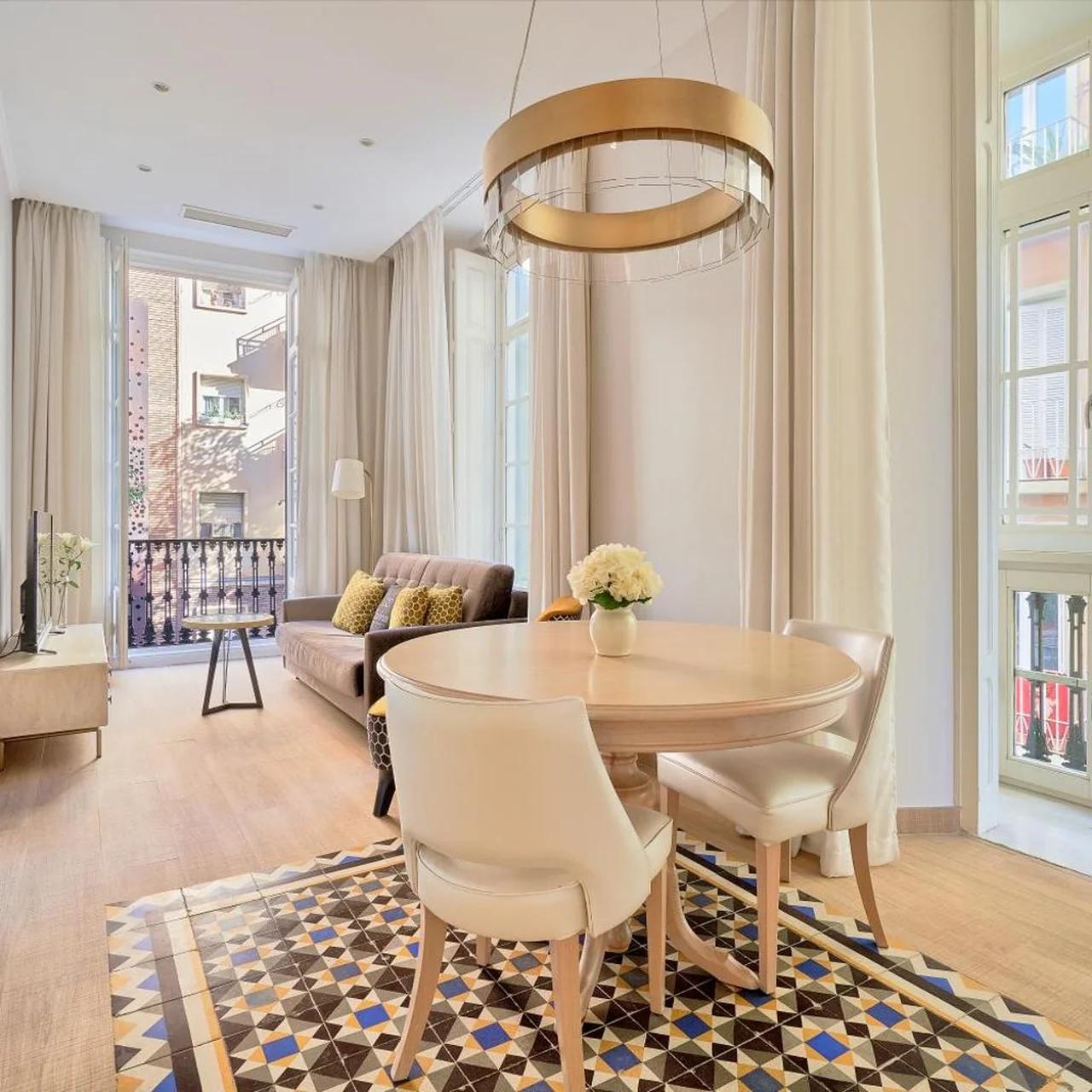 Tandem Soho Suites photo