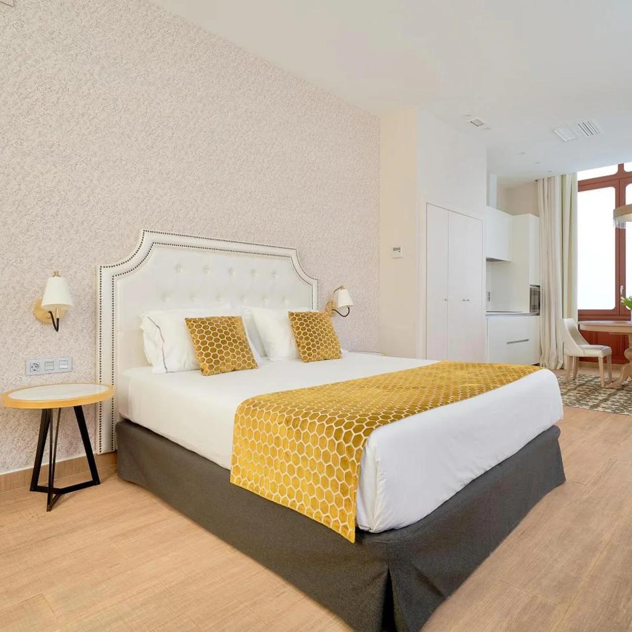 Tandem Soho Suites photo