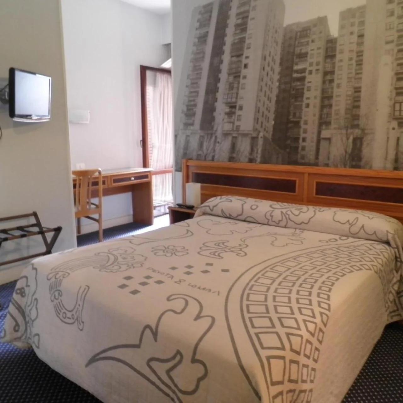 Hotel Photo Zabalburu photo