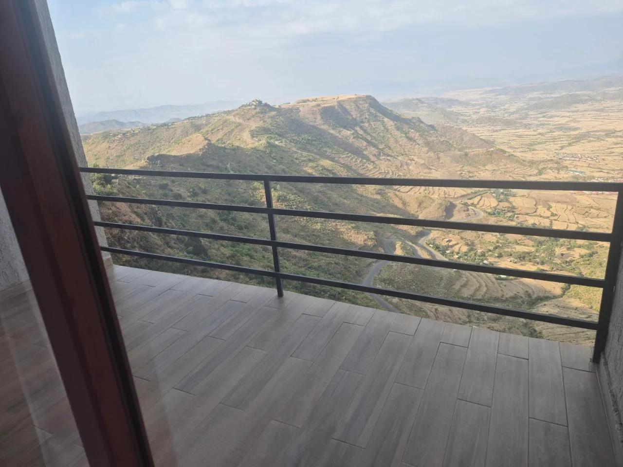 Halle Hotel - Lalibela photo