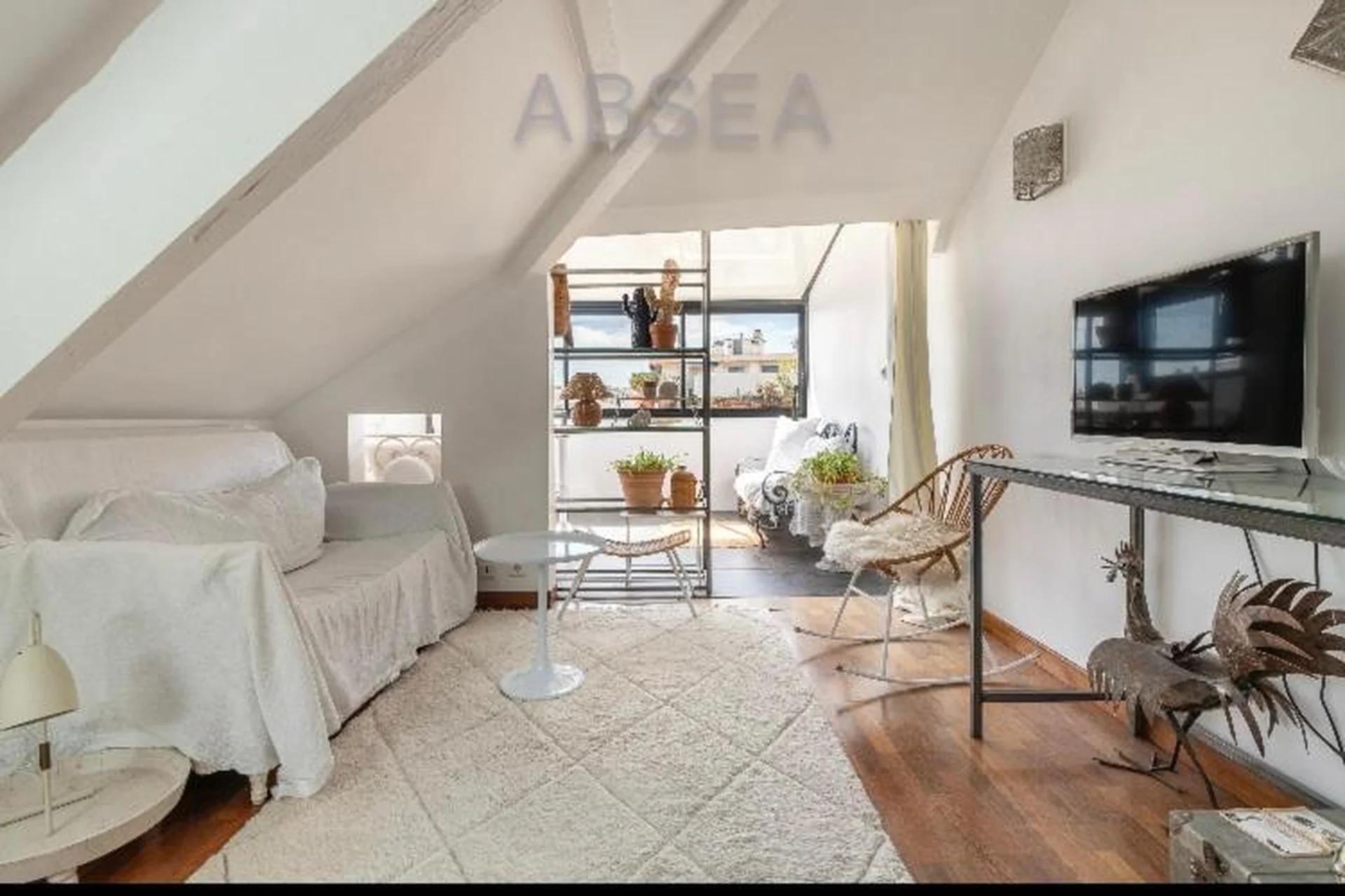 Antibes City Center Cozy Top floor Apartment Air Conditioning 1 Bedroom photo