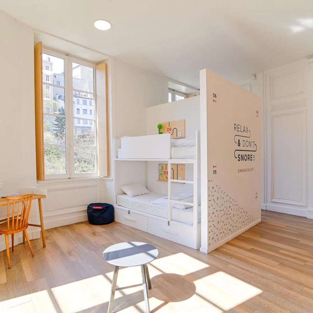 SLO Hostel Lyon les Pentes photo