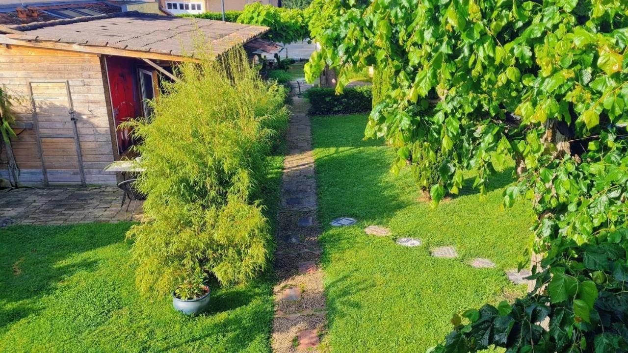 Cabane de Charme avec Jardin Privé foto