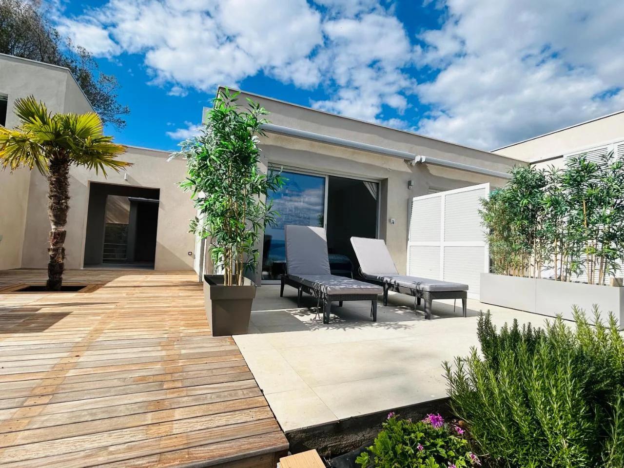 CASA LC chambre2 vue Mer Jacuzzi photo