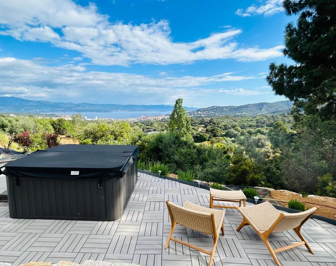 CASA LC chambre2 vue Mer Jacuzzi photo