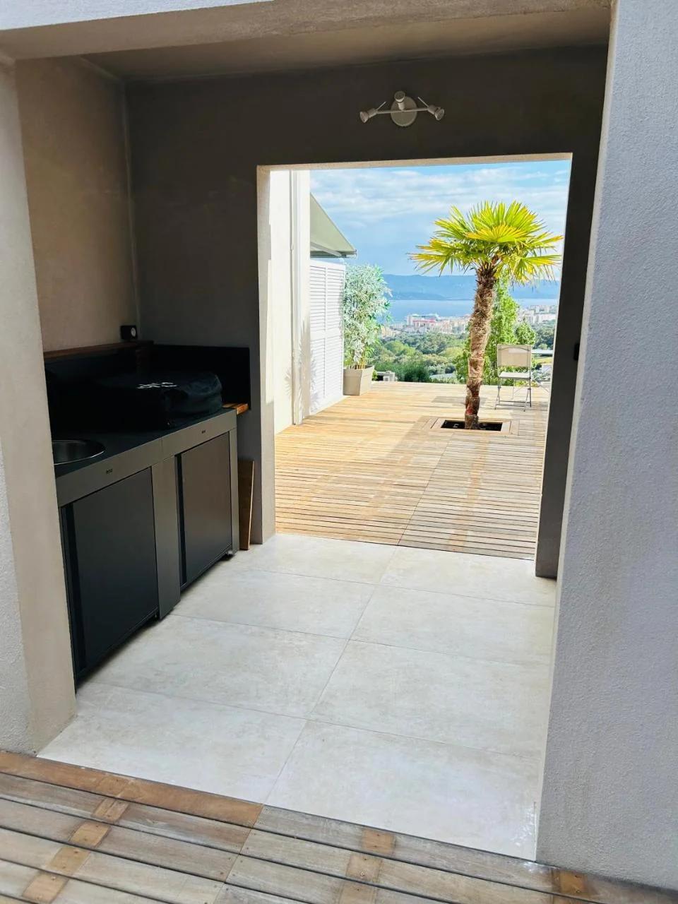 CASA LC chambre2 vue Mer Jacuzzi photo