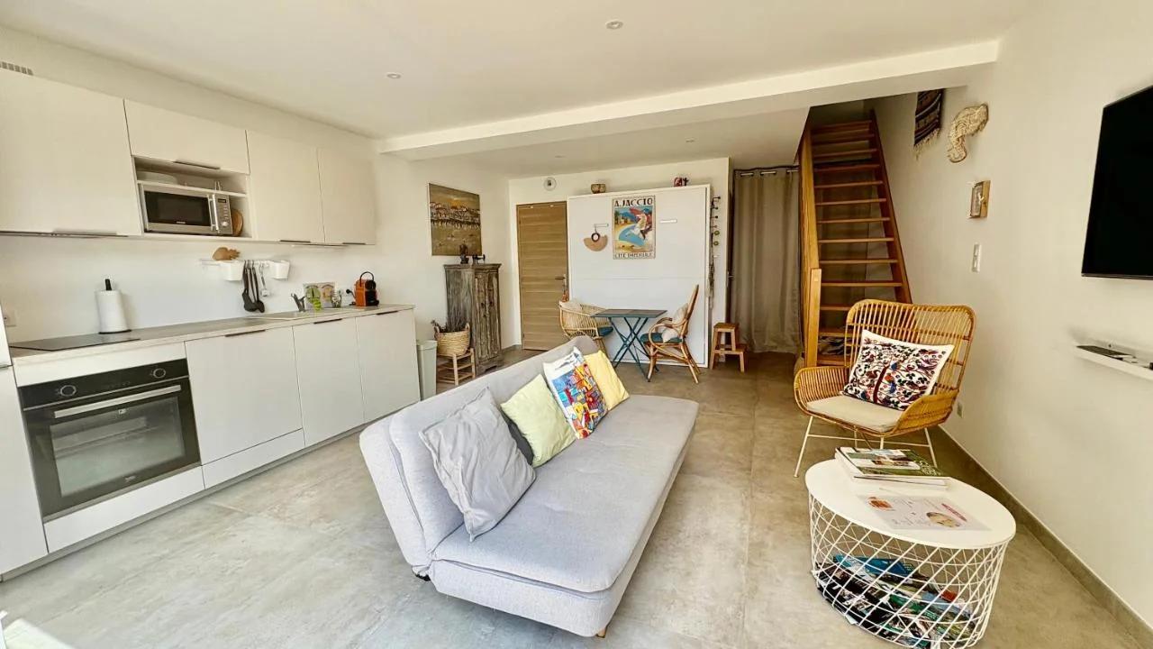 CASA LC VILLA 2-3 pers vue mer jacuzzi photo