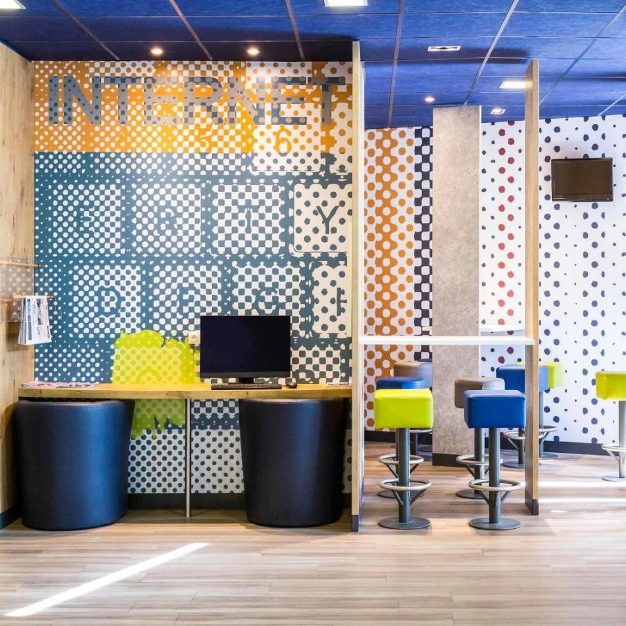 ibis budget Bordeaux Centre - Gare Saint Jean photo